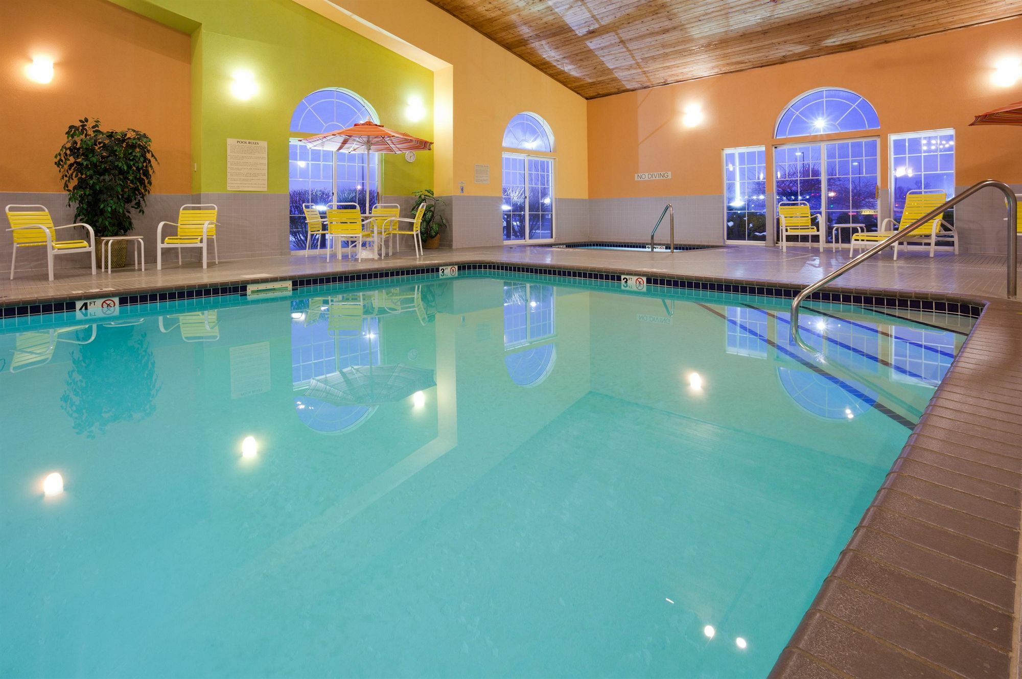 Country Inn & Suites By Radisson, Pella, Ia Esterno foto