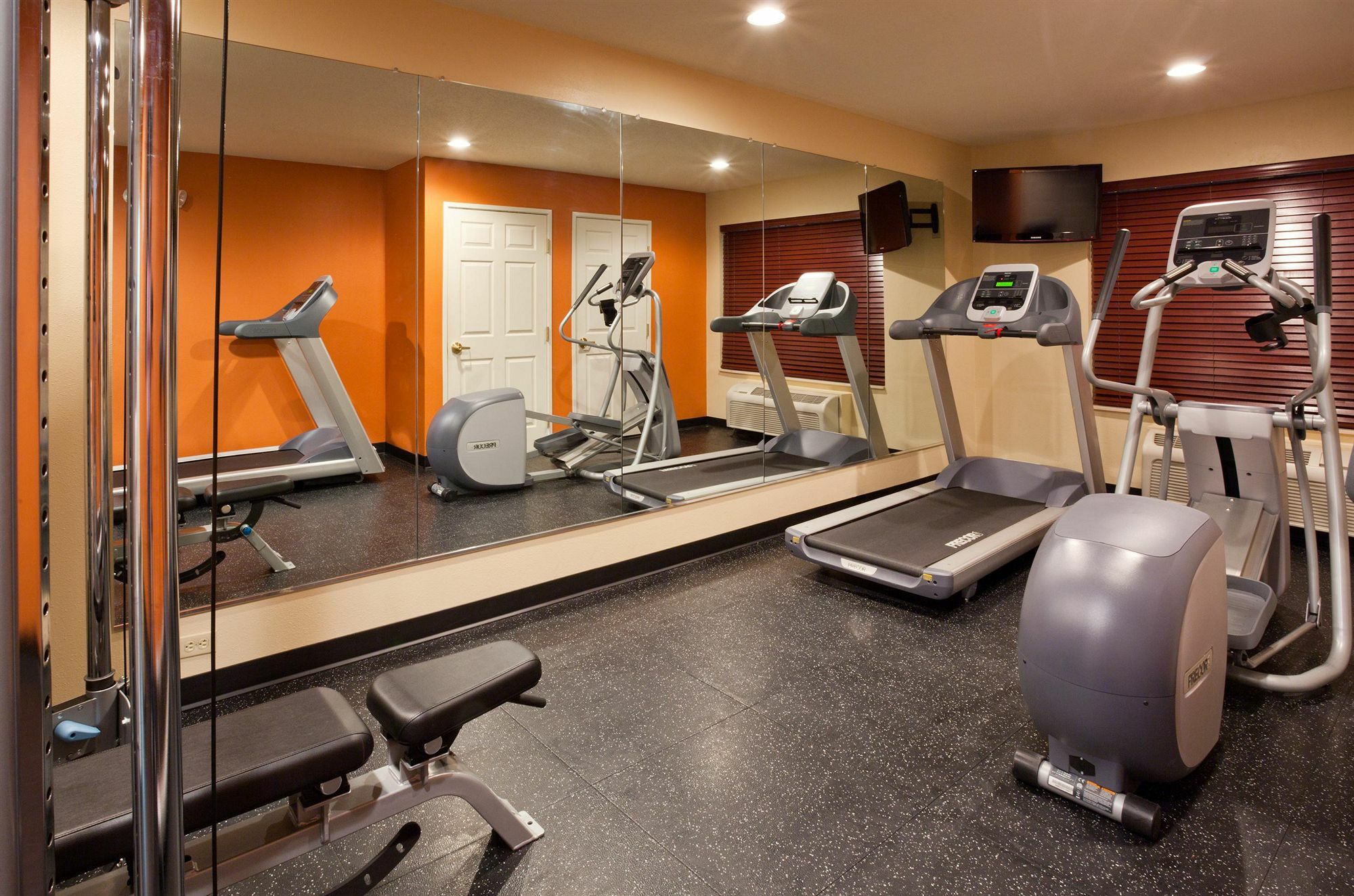Country Inn & Suites By Radisson, Pella, Ia Esterno foto